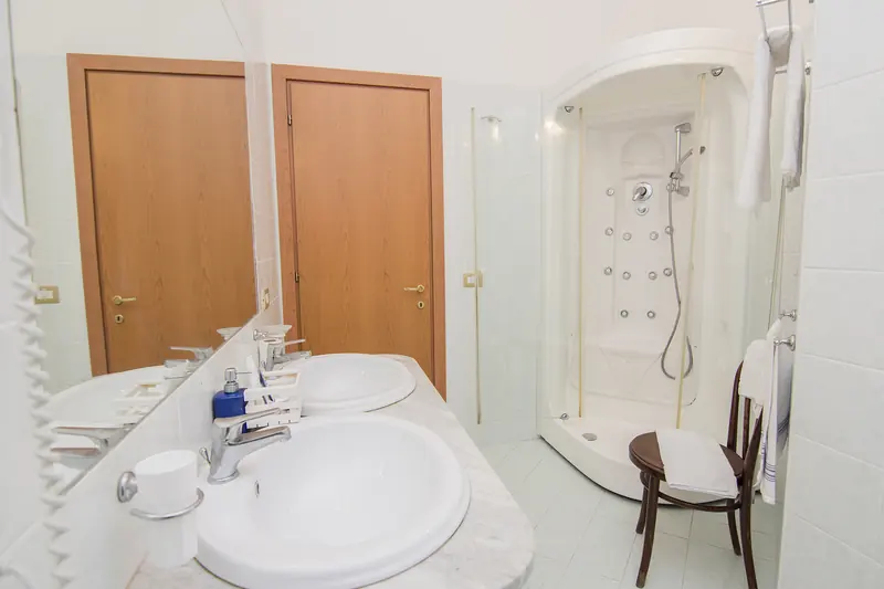 Junior Suite 4